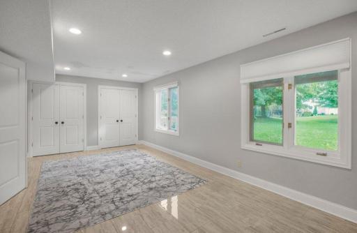 7420 Hyde Park Circle, Edina, MN 55439