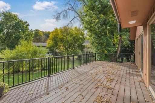 7420 Hyde Park Circle, Edina, MN 55439