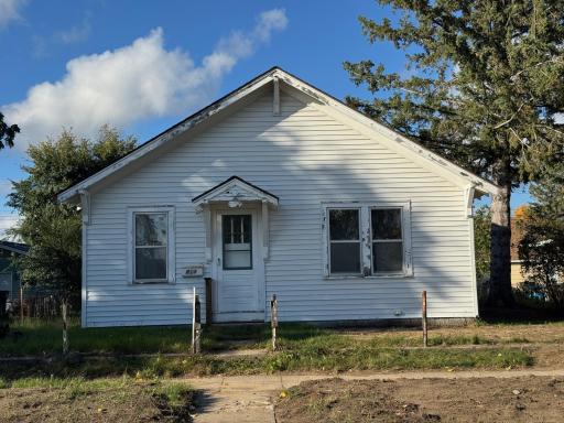 813 4th Street SE, Bemidji, MN 56601