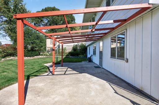 42_3412_Silver_Lake42_mls.jpg