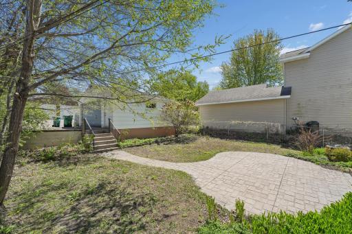 Paver patio circle â set up for evening firepits or summer dinners