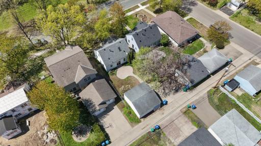 Aerial view â 3109 Oregon Ave S in its St. Louis Park neighborhood