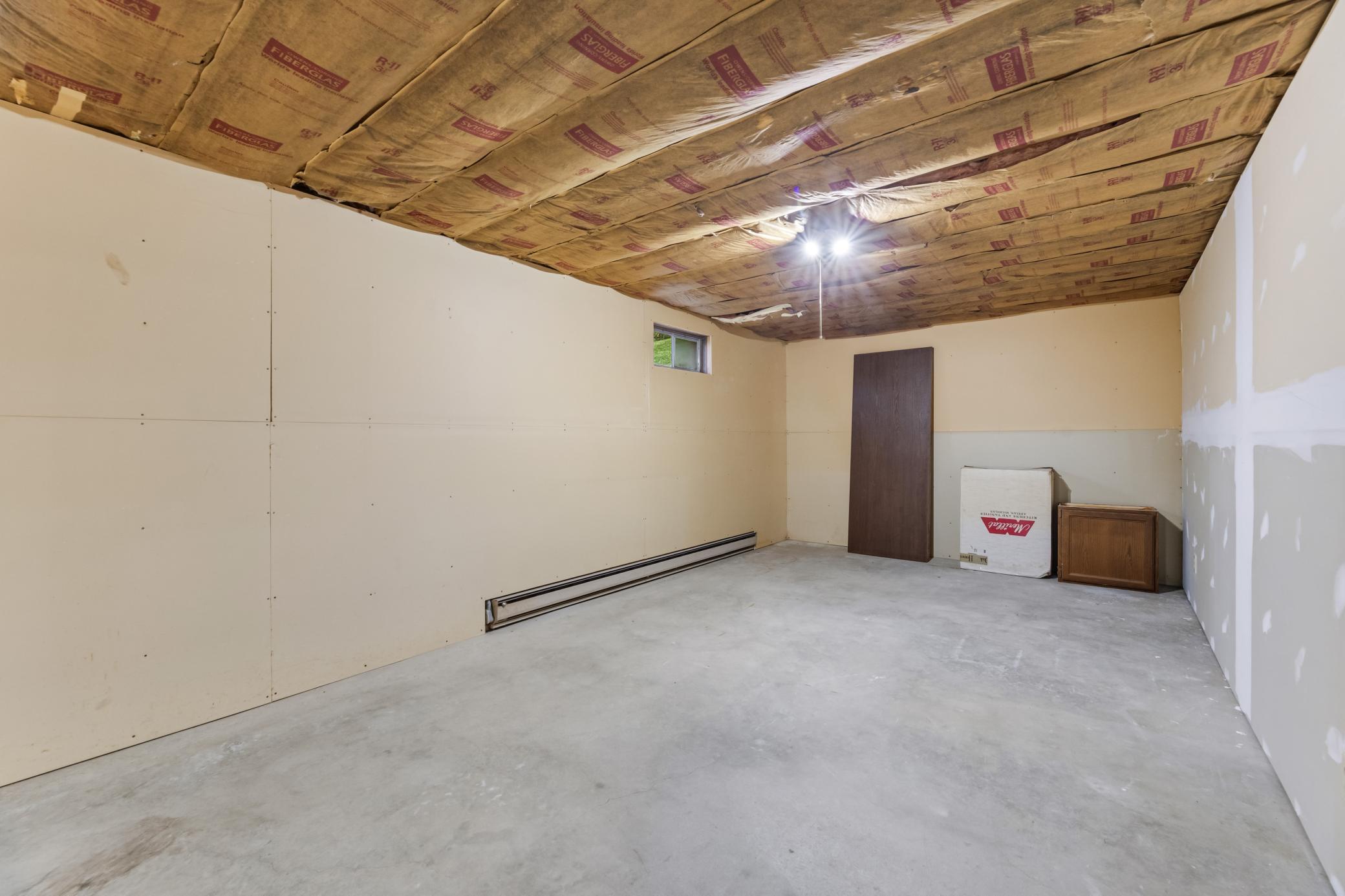 21 basement.jpg