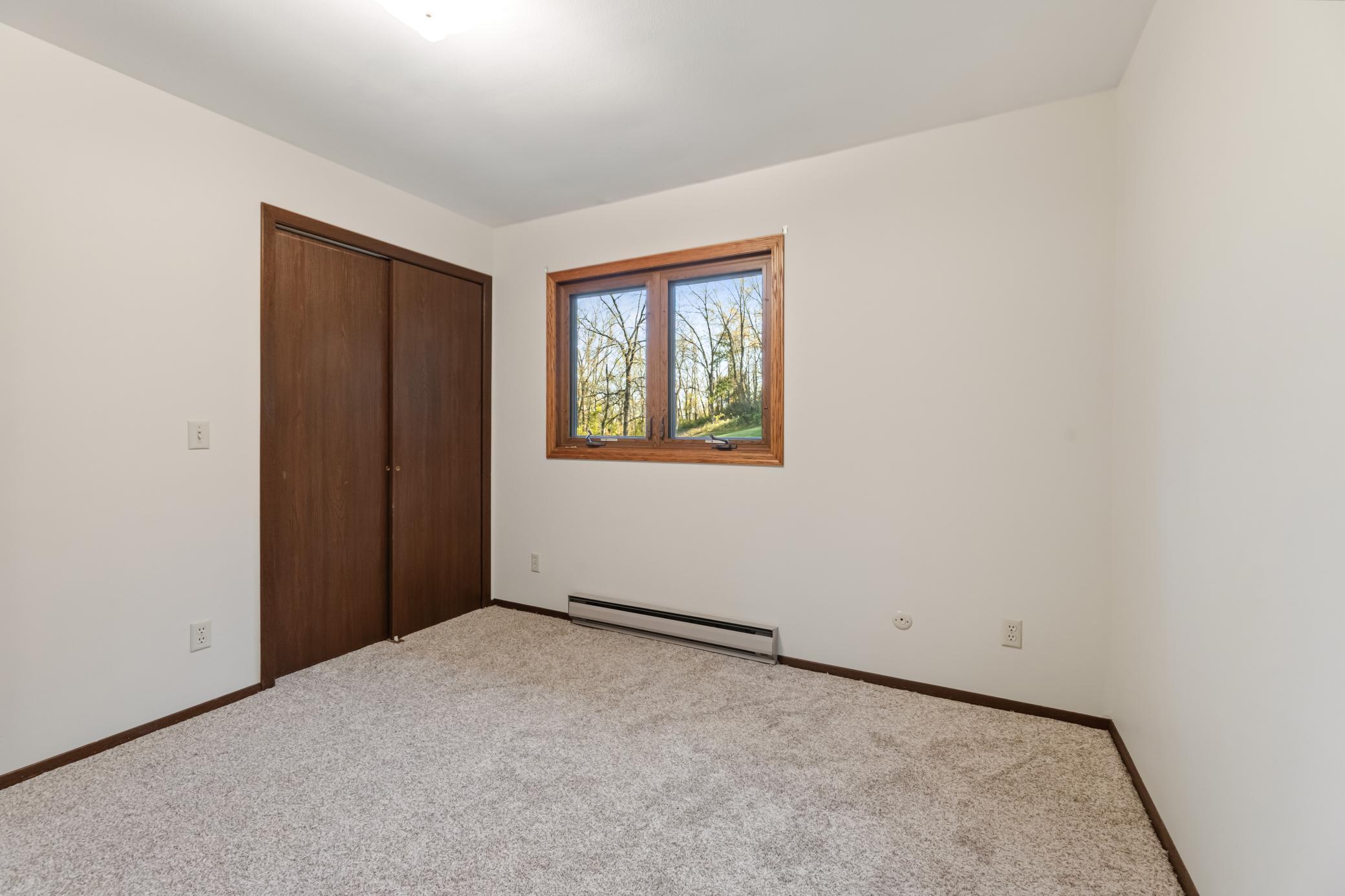 16 bedroom.jpg