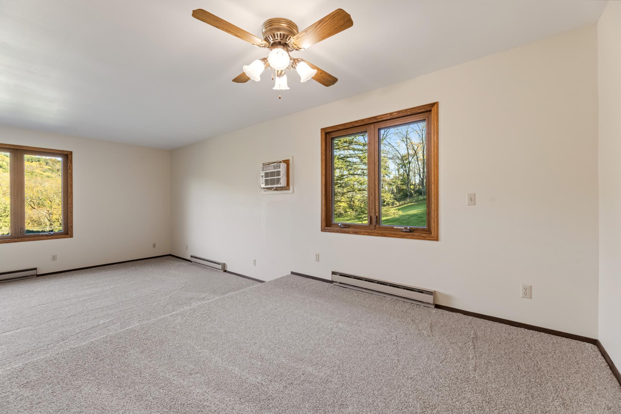 09 dining room.jpg