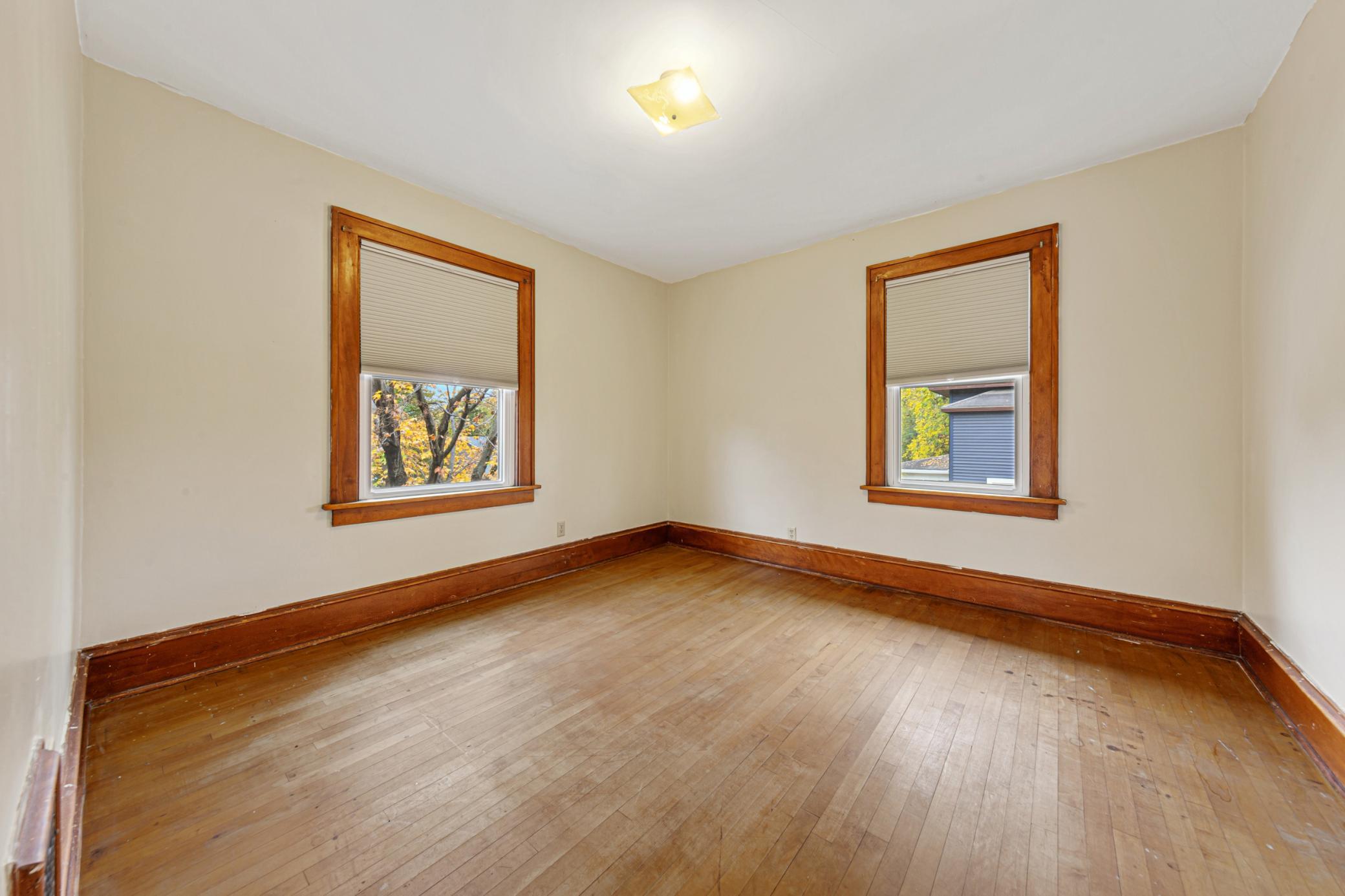 34 Bedroom 2.jpg