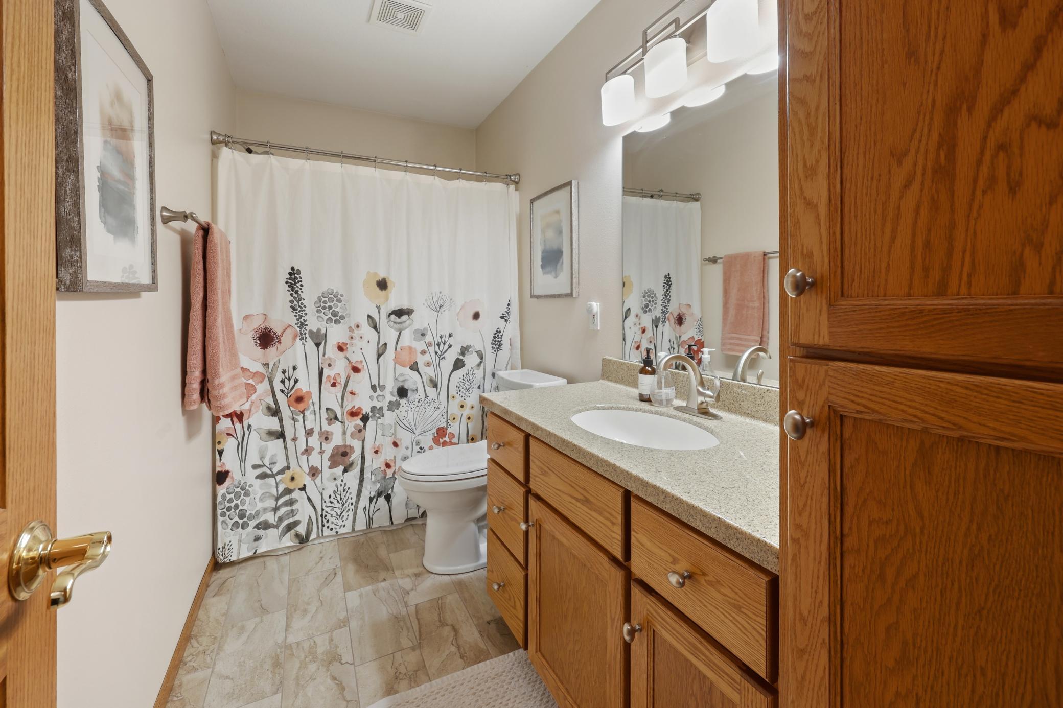 2nd Bathroom