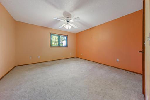 607 Zanmiller Drive, Northfield, MN 55057
