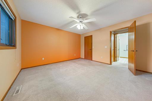 607 Zanmiller Drive, Northfield, MN 55057
