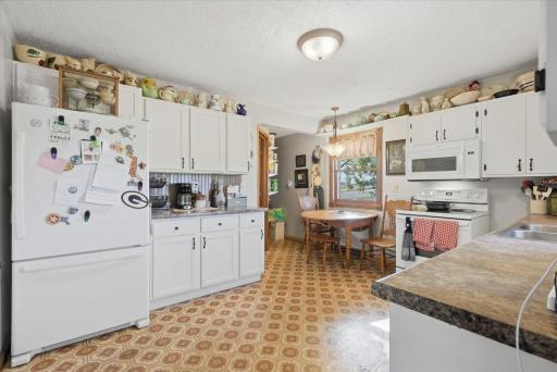 1112 245th Street, Woodville, WI 54028