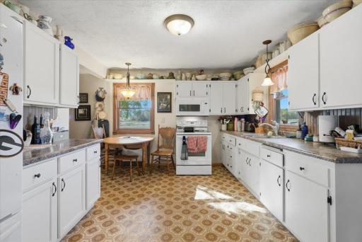 1112 245th Street, Woodville, WI 54028