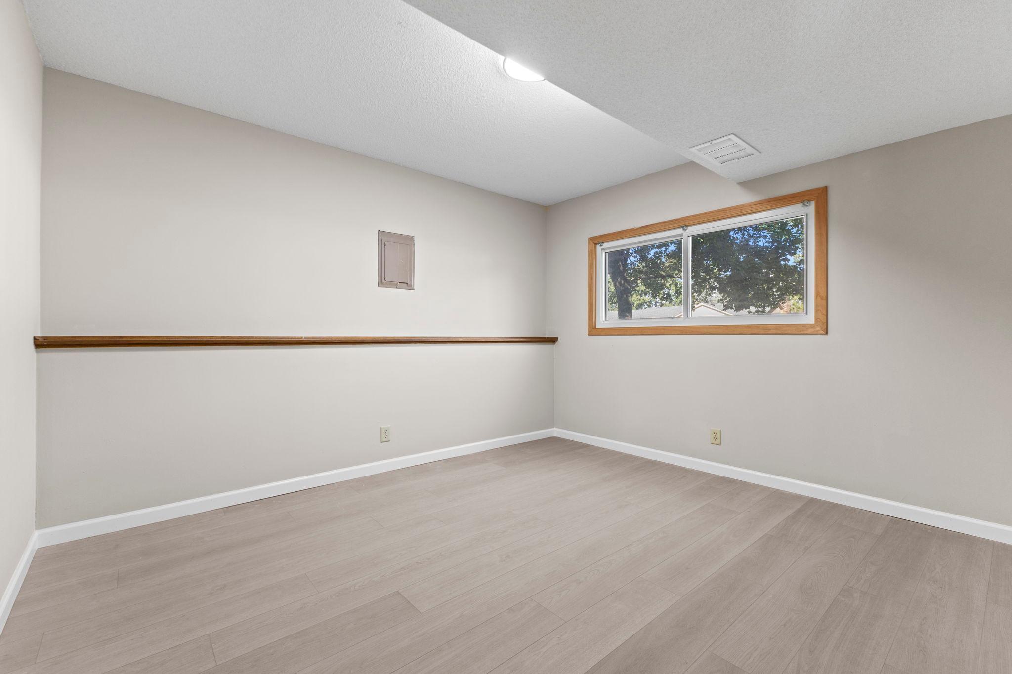 Vivid Spaces_4656 142nd St_030.JPG