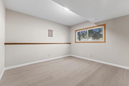 4656 142nd Street W, Apple Valley, MN 55124