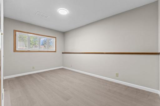 4656 142nd Street W, Apple Valley, MN 55124