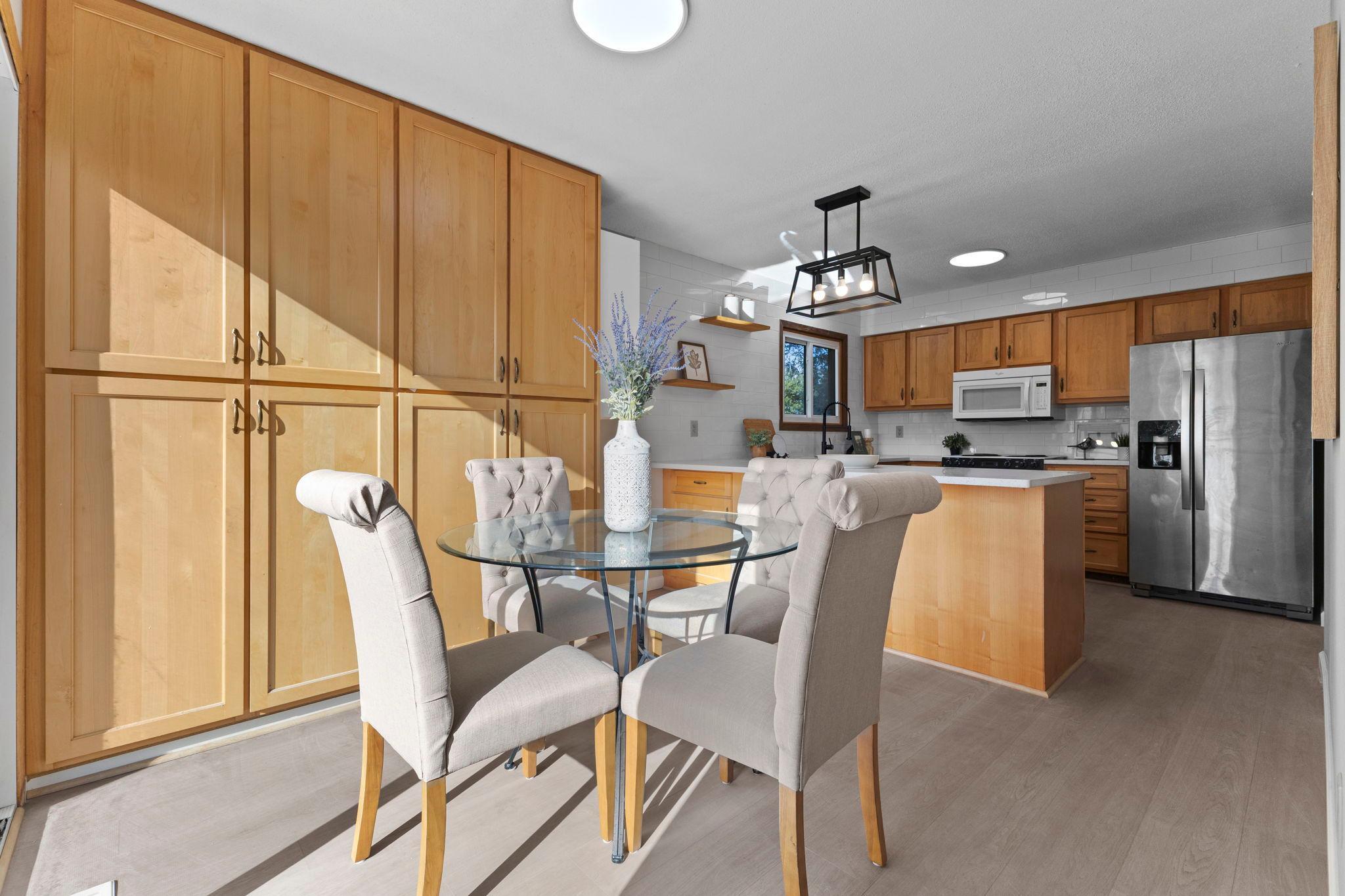 Vivid Spaces_4656 142nd St_011.JPG