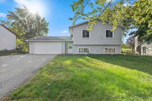 4656 142nd Street W, Apple Valley, MN 55124