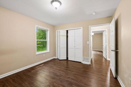 9934 Maple Avenue, Bloomington, MN 55431