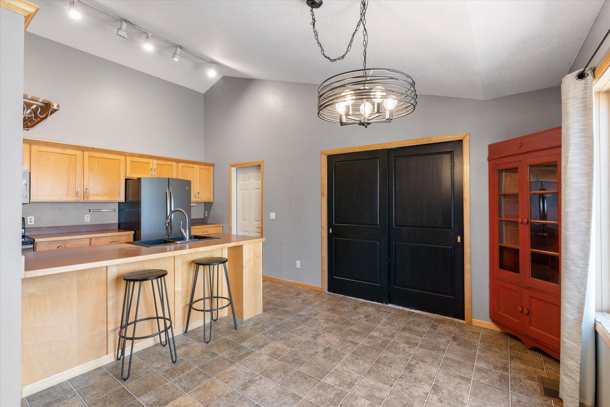 Large eat in Kitchen