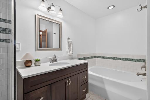 4303 Clemson Circle, B, Eagan, MN 55122