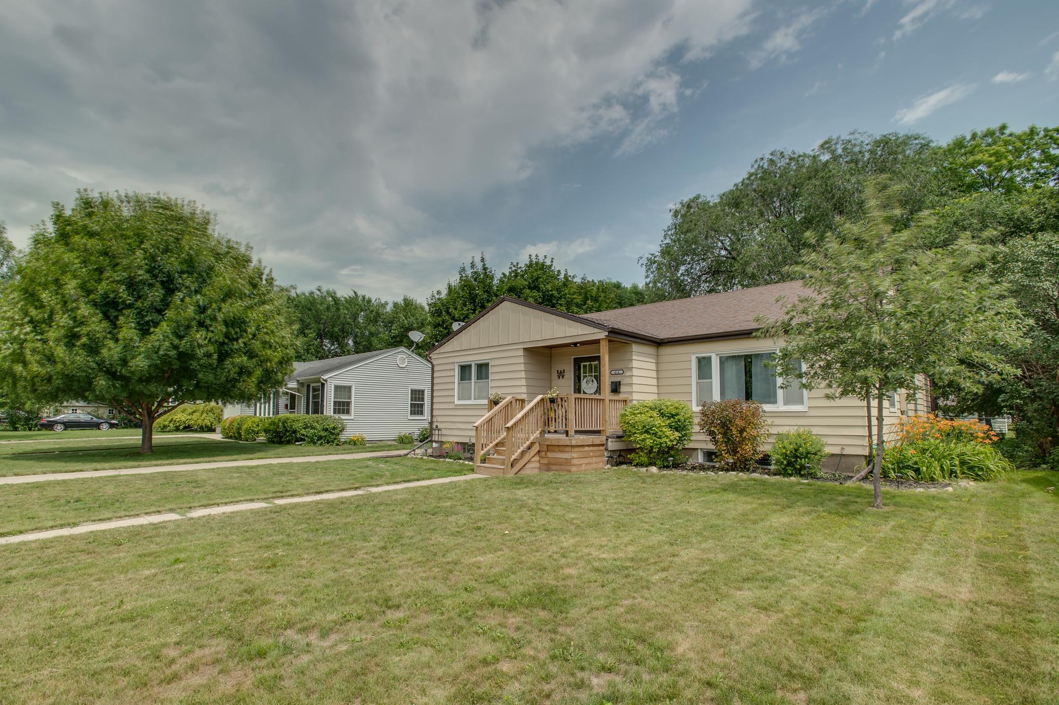 South View Of Home.jpg