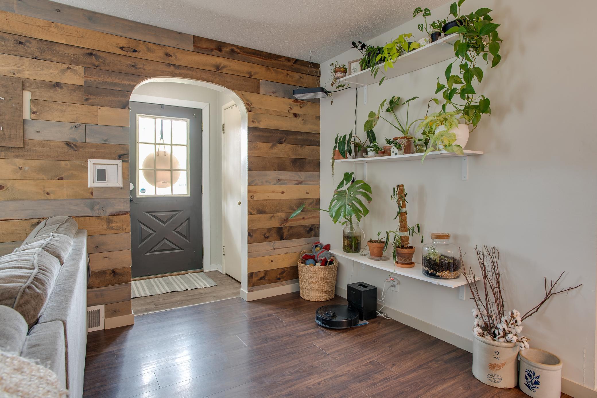 Living Room 2.jpg