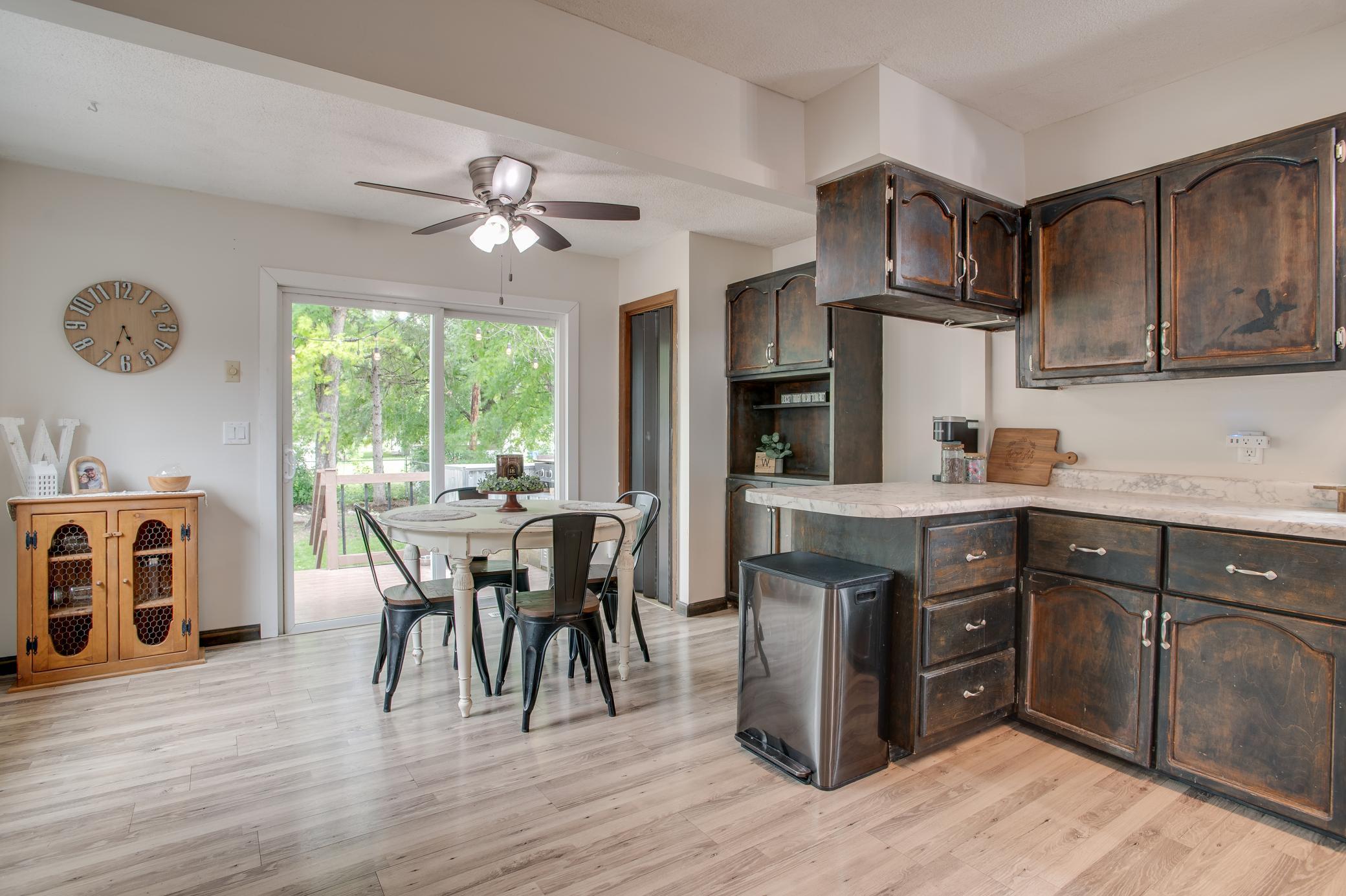 Kitchen 2.jpg