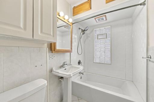 108 17th Avenue N, Hopkins, MN 55343