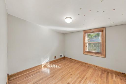 108 17th Avenue N, Hopkins, MN 55343
