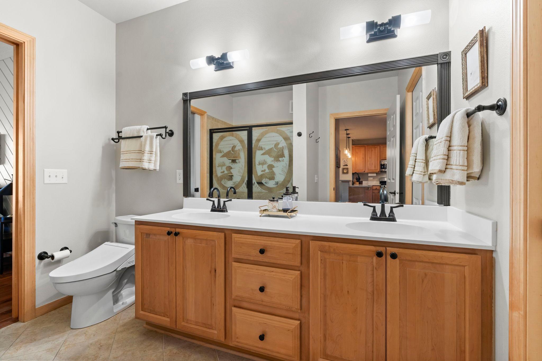 32-web-or-mls-350 Main St N 310-151.jpg
