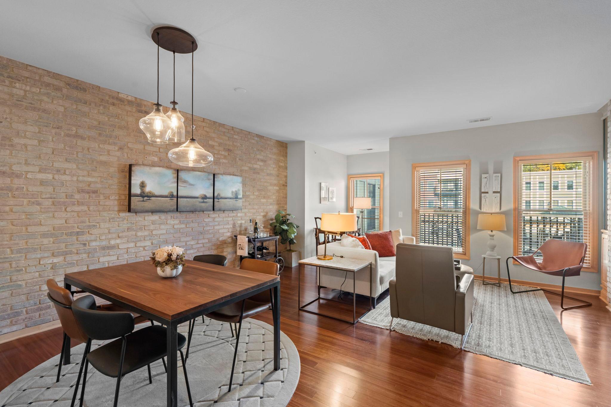 19-web-or-mls-350 Main St N 310-33.jpg