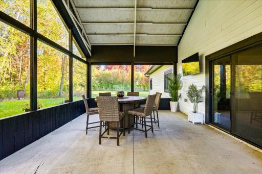 2221 County Rd DD, Baldwin, WI 54002