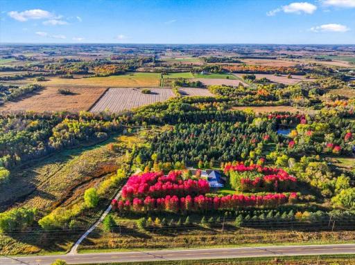 2221 County Rd DD, Baldwin, WI 54002