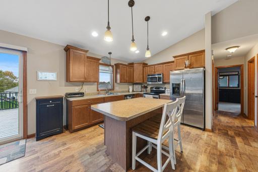 224 Creekside Drive, Eagle Lake, MN 56024