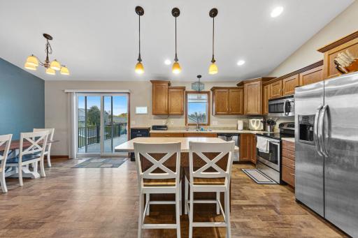 224 Creekside Drive, Eagle Lake, MN 56024