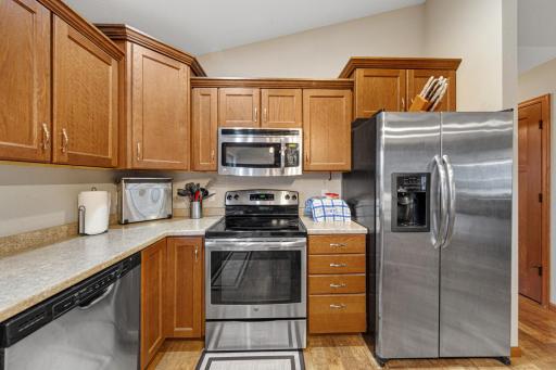 224 Creekside Drive, Eagle Lake, MN 56024