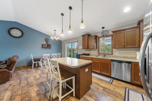 224 Creekside Drive, Eagle Lake, MN 56024