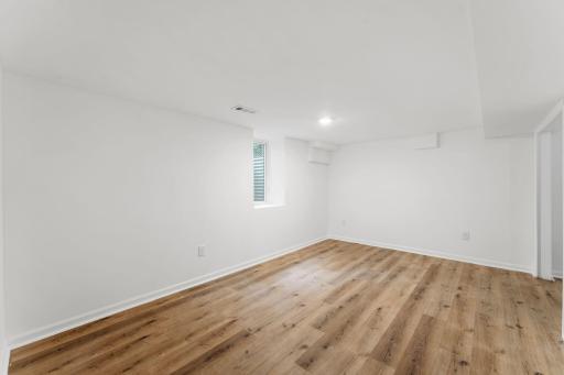 1223 Reaney Avenue, Saint Paul, MN 55106