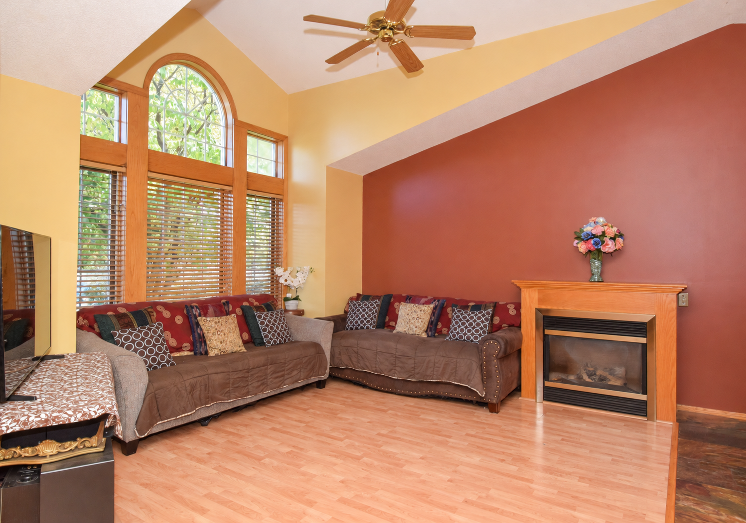Living Room. AI Enhanced.png