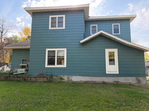 200 4th Street, Grove City, MN 56243