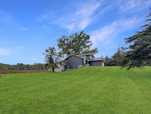 Plenty of room on all sides of the house!