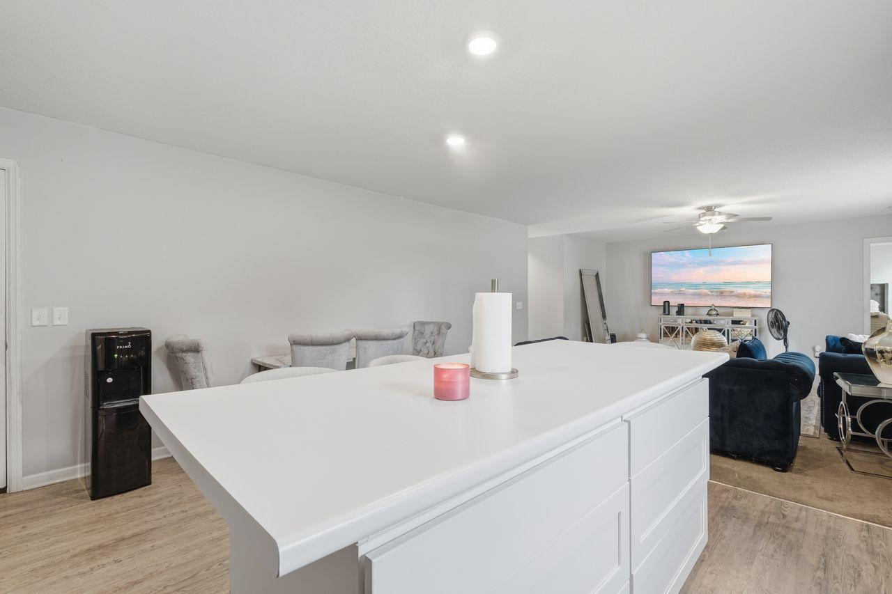 Flexible kitchen/dining room options