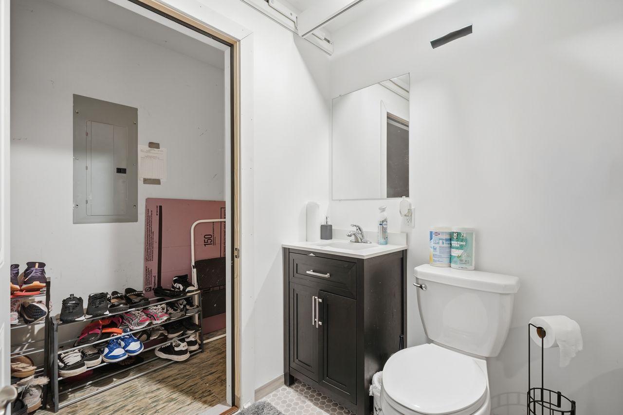 3rd bathroom off the flex room