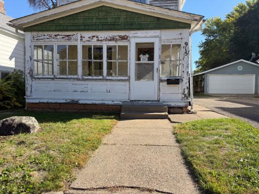 915 4th Street S, Stillwater, MN 55082