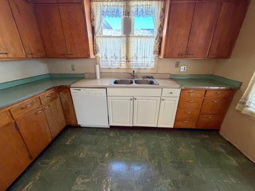 915 4th Street S, Stillwater, MN 55082