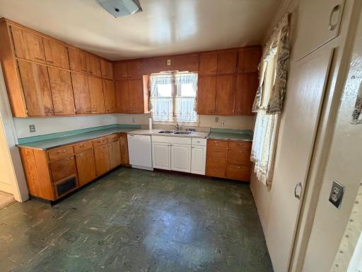 915 4th Street S, Stillwater, MN 55082