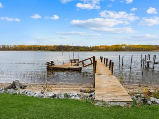 1984 Maple Drive NW, Baudette, MN 56623