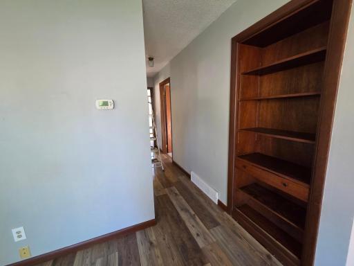 113 S 7th Avenue, Albert Lea, MN 56007