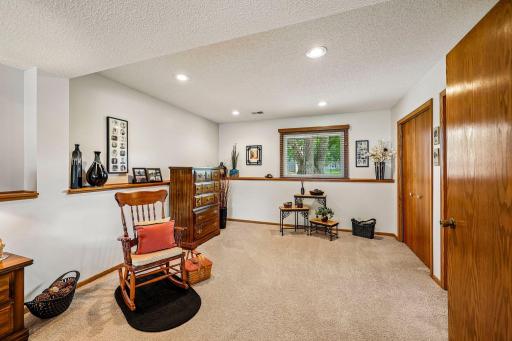 4292 Eagle Crest Drive, Eagan, MN 55122