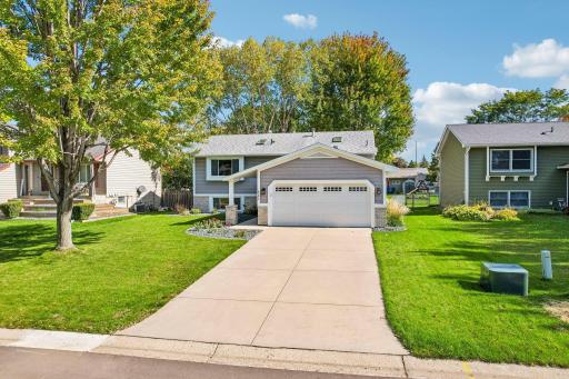 4292 Eagle Crest Drive, Eagan, MN 55122