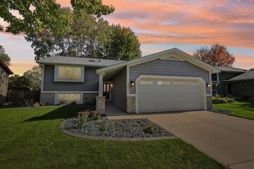 4292 Eagle Crest Drive, Eagan, MN 55122